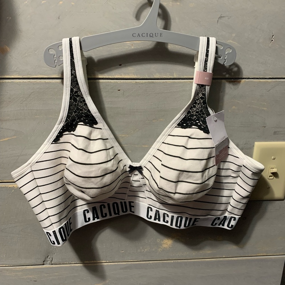 New with tags. Cacique bra.